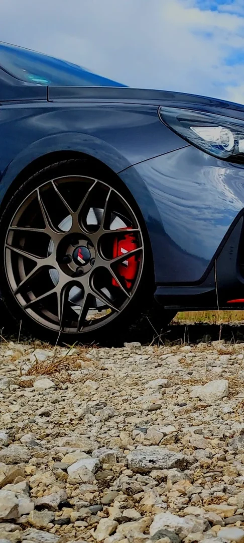 Hyundai i30N mit JR Wheels JR18 