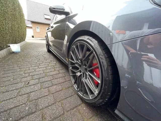 Hyundai i30N mit JR Wheels JR38 