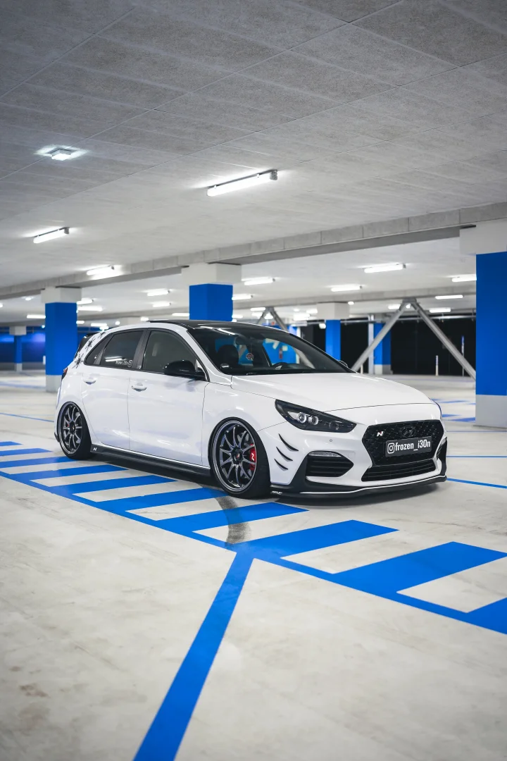 Hyundai i30N mit JR Wheels JR5 