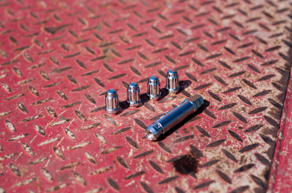 Find Lug Nuts Gem Diamond Blue Spline Nissan Infiniti Subaru In San - Foto 3