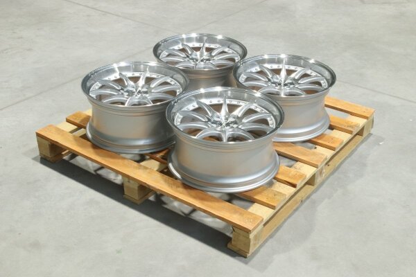 Set of JR41 18x8,5 ET15-35 BLANK Silver Machined Face